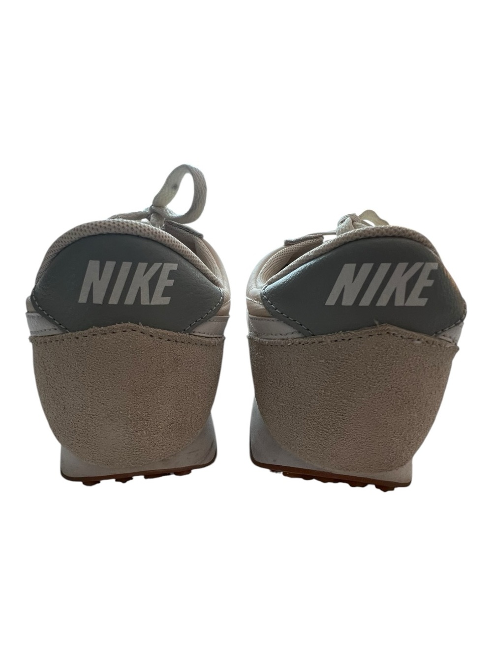 Nike Low-Top Runner Sneakers in Beige and Off-White Women’s Size 8 - Picture 5 of 7